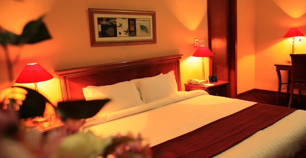 Mirador Hotel Al-Manamah Bagian luar foto