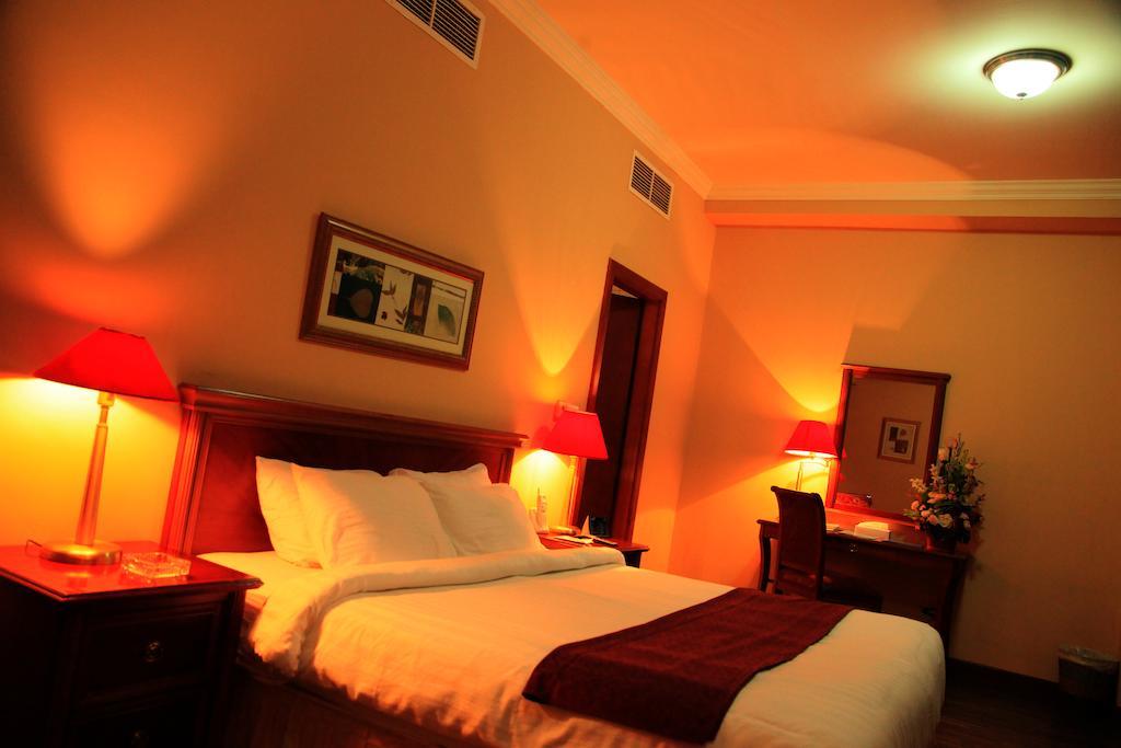Mirador Hotel Al-Manamah Bagian luar foto